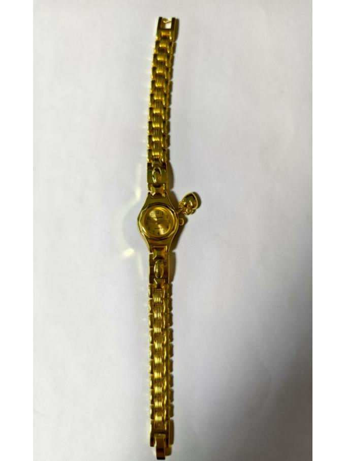 Ougya Women's Trendy Bracelet Watch - Elegant and Fashionable Timepiece