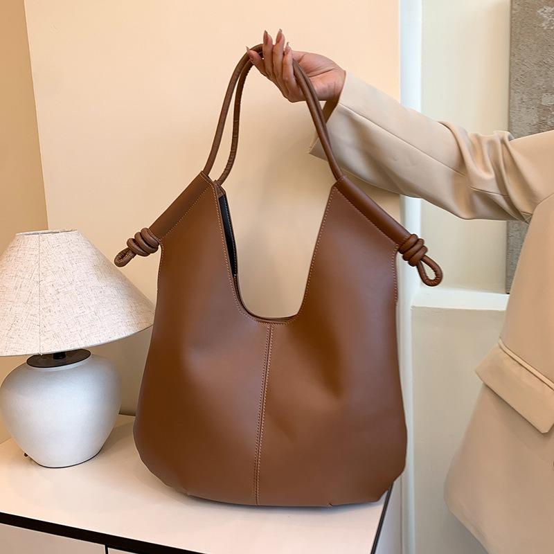 Large Capacity Underarm Bag Women's Bag New Summer Vegetable Basket Bag Soft Surface Simple Shoulder Tote Bag Women