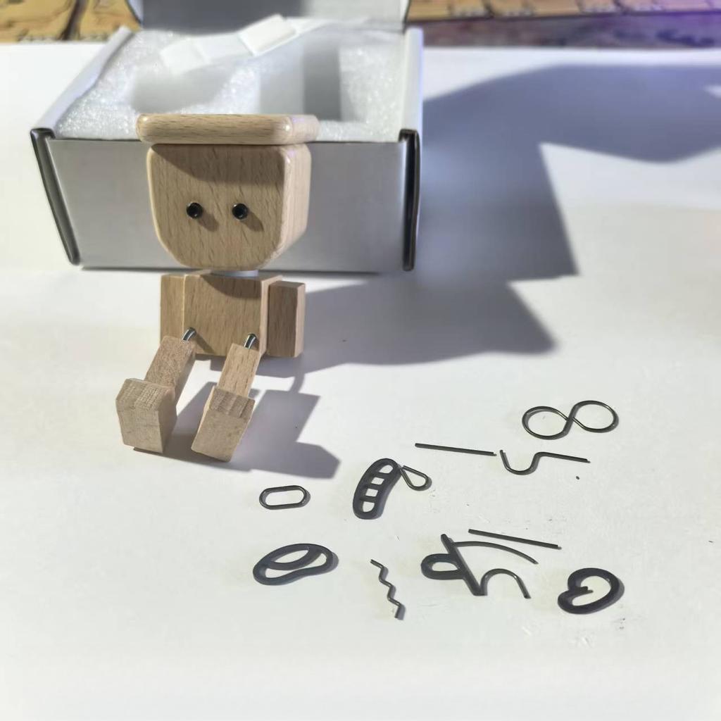 Wackelnder Holzmann Figur Handgefertigt Wackelnde Füße Holz Auto Armaturenbrett Dekorationen mit 12 Stück Magnetischen Ausdrücken Kreative Geschenke