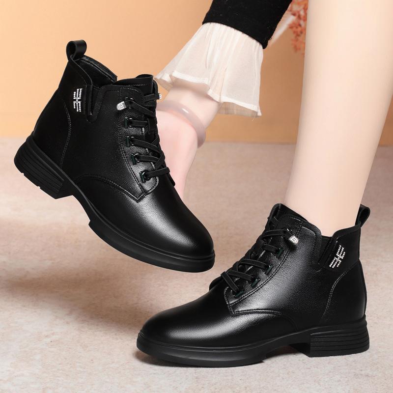 Low-heeled Martin boots women's new autumn and winter soft-soled leather shoes fleece warm British short boots    women's shoes