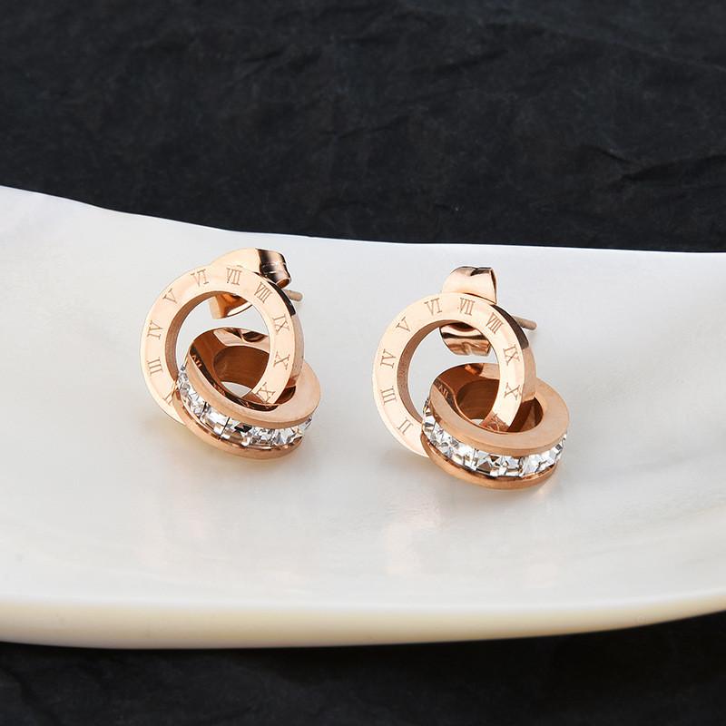 

Unique Titanium Steel Dual Ring Necklace Gift Set With Eye-catching Rhinestone Earrings And Bracelets Ideal For Celebrations Double Ring Earrings