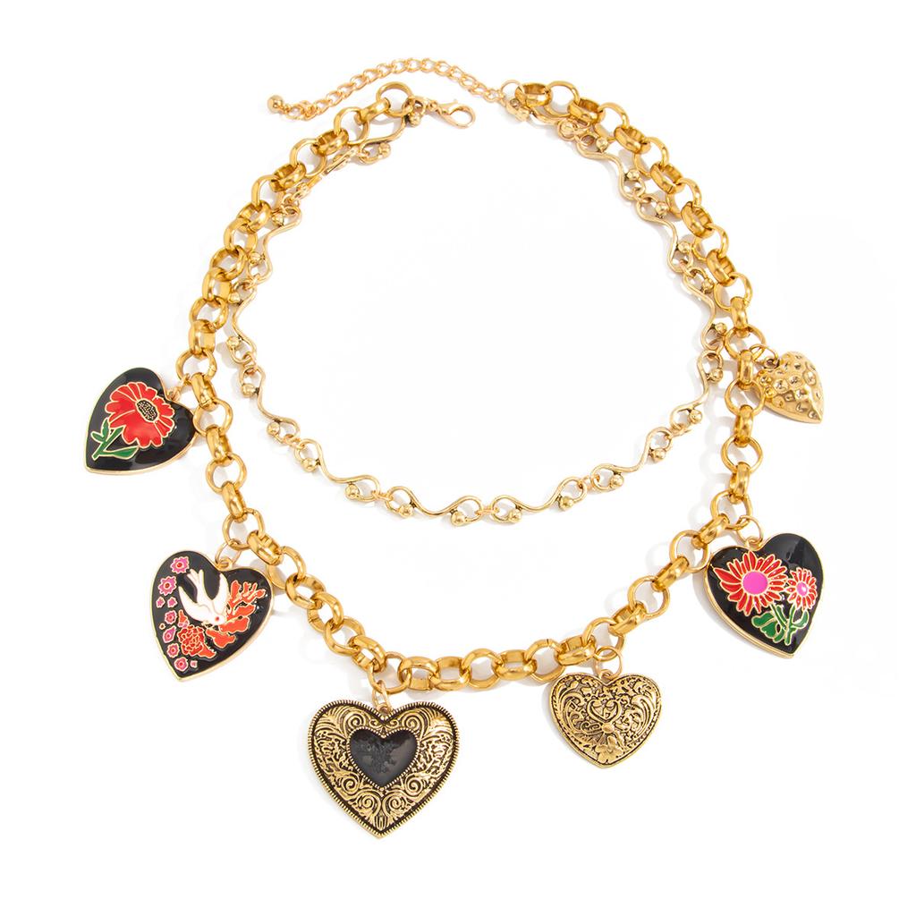 Retro Painted Pattern Love Pendant Necklace, Fashionable Light Luxury Metal Chain Peach Heart Collarbone Chain