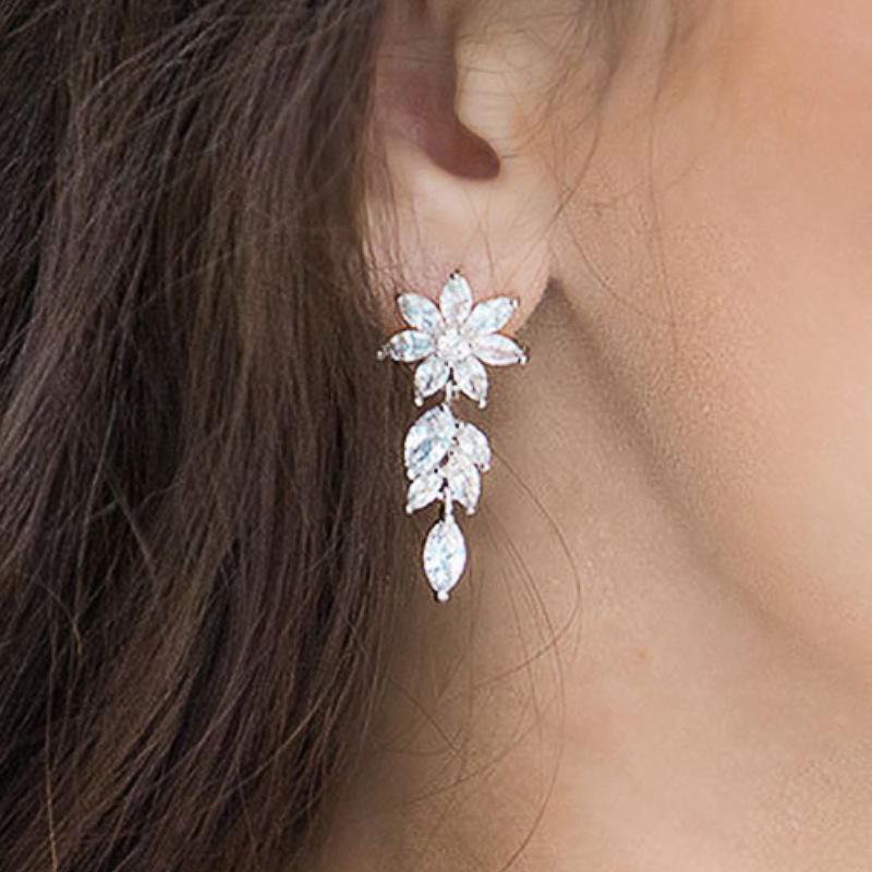 

2026 New Flower and Flower Accessories Medium To Long Sized with Cubic Zirconia Snowflake Horse Eyes Elegant Design Zircon