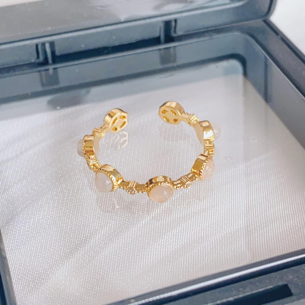 [Copper Products] Diamond-Encrusted Zircon Niche Design Opening Simple Ring Ring Woman
