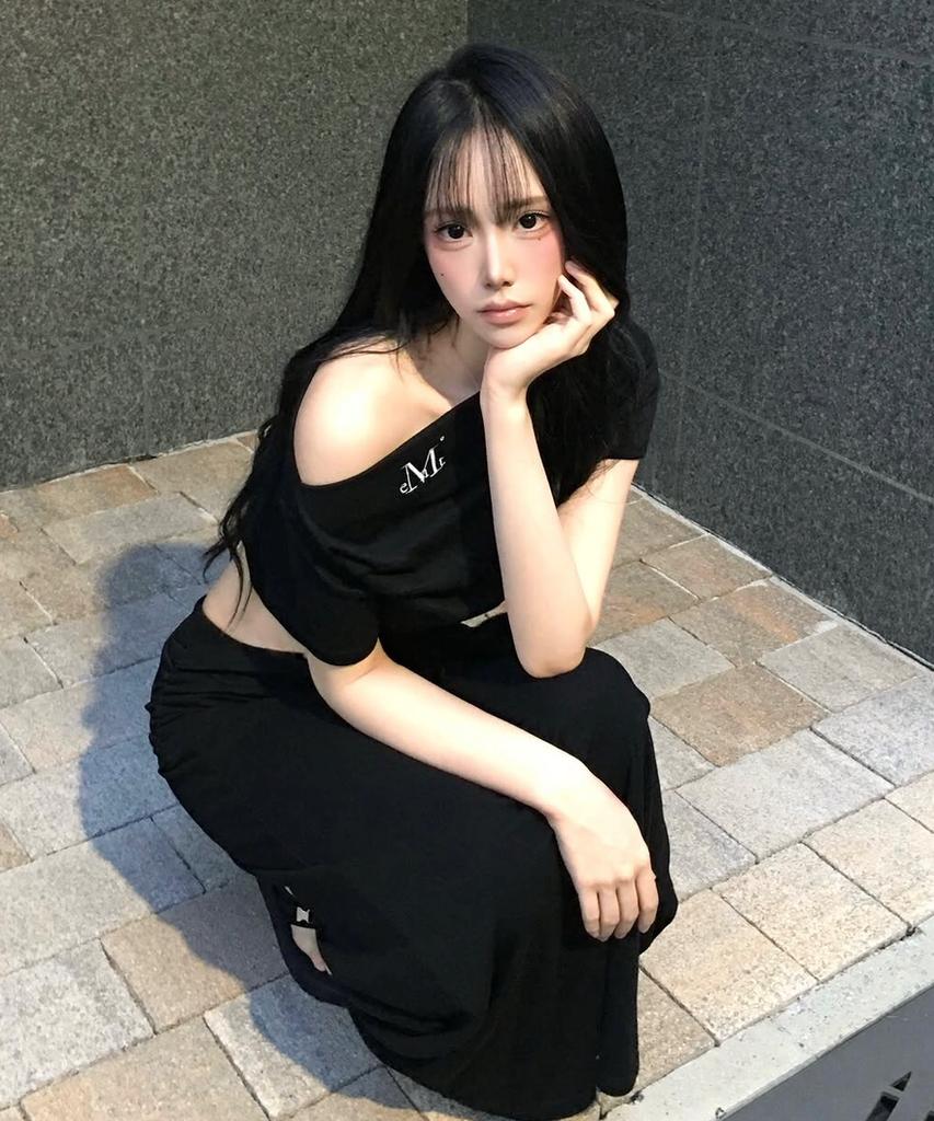 MUCENT Rebar Shirring Slit Off-Shoulder Short Sleeve Tee (3 Colors)