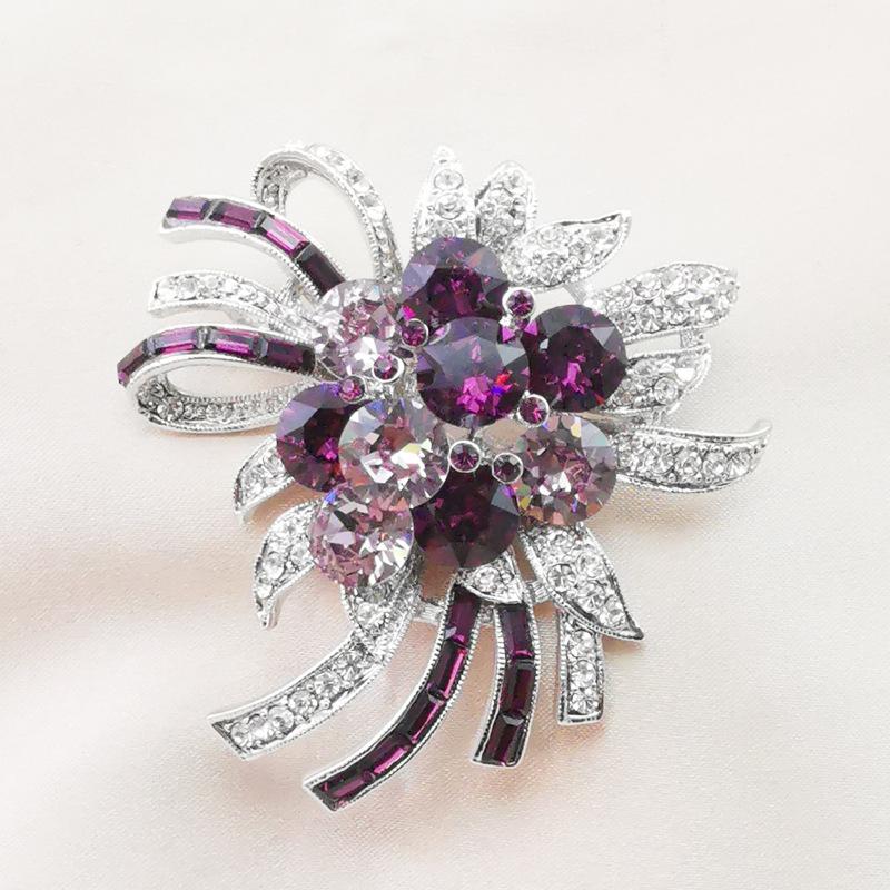 Korean Style Crystal Rhinestone and Pearl Brooch Corsage: Simple Fashion Fabric Coat Pin