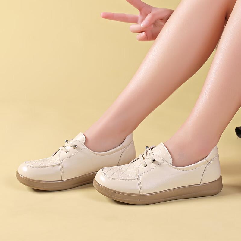Warrior Women's Soft Sole Commuter Flat Shoes