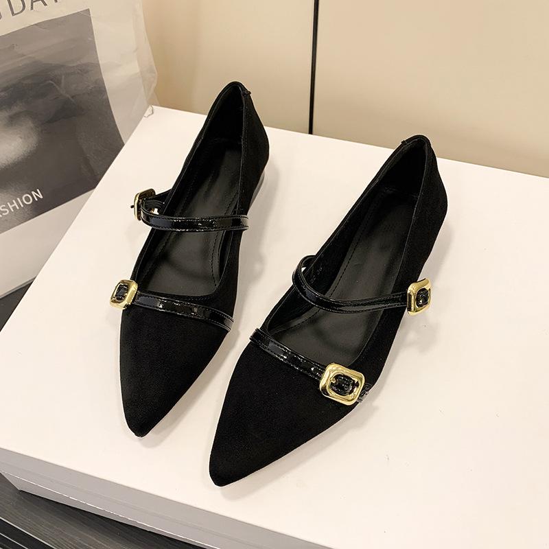 Französisches Temperament weiches Leder Leopardenmuster Schuhe 22 Frühling und Herbst Modelle schwarzes Temperament spitz ein Riemen mit Schnalle ein Wort Riemen niedriger Absatz Single Shoes