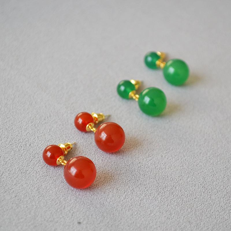 

Translucent Red & Green Agate Stone Round Earrings with 925 Silver Studs зелёный
