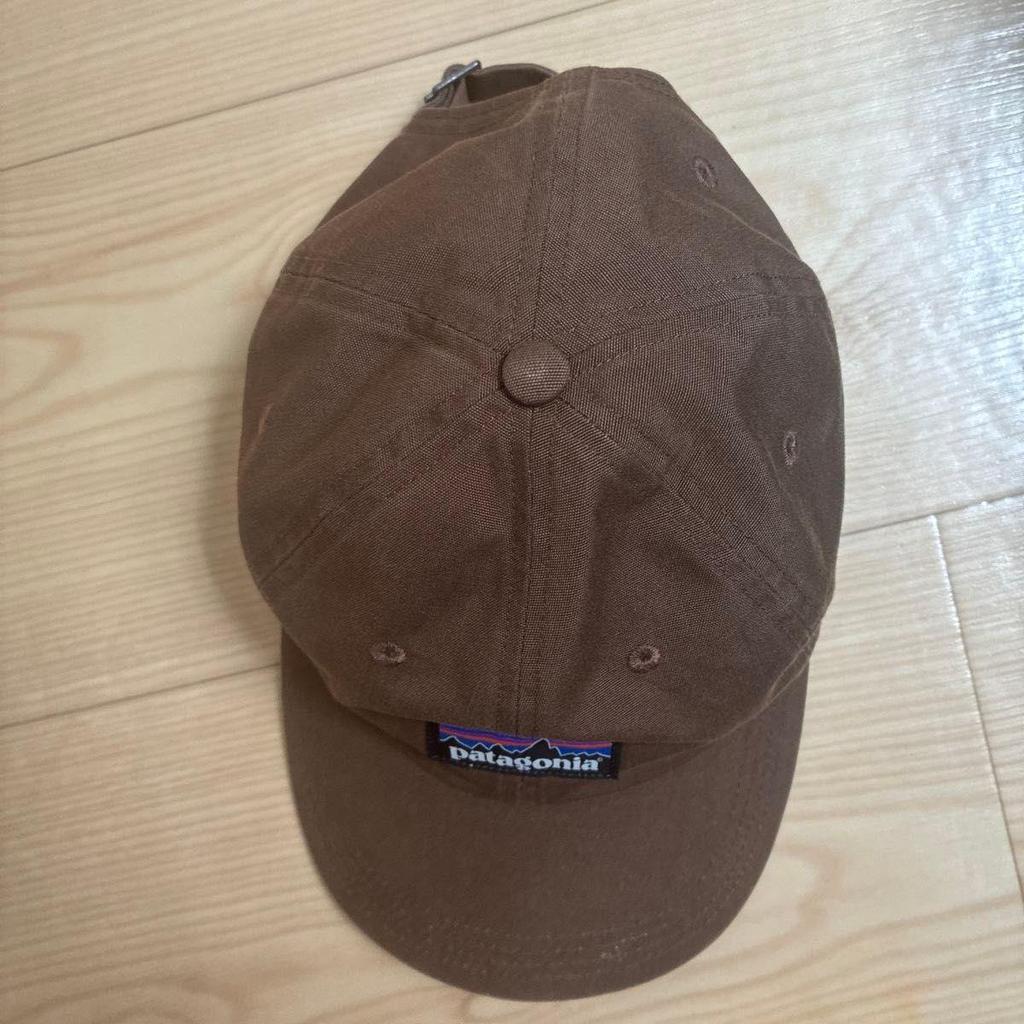 Used patagonia P-6 label cap brown