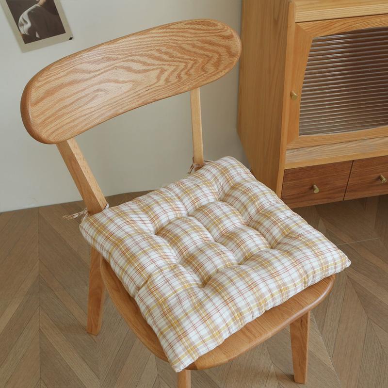 Student Fart Pad Office Supplies Strap Thicken Cotton Pad Winter Checkered Warm Cushion Window Seat Cushion