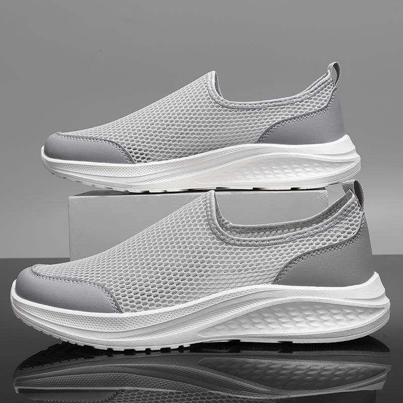 Fashion New Lightweight Men Casual Shoes Breathable Slip on Male Casual Sneakers Anti-slip Men's Flats Outdoor Walking Shoes Size 39-48