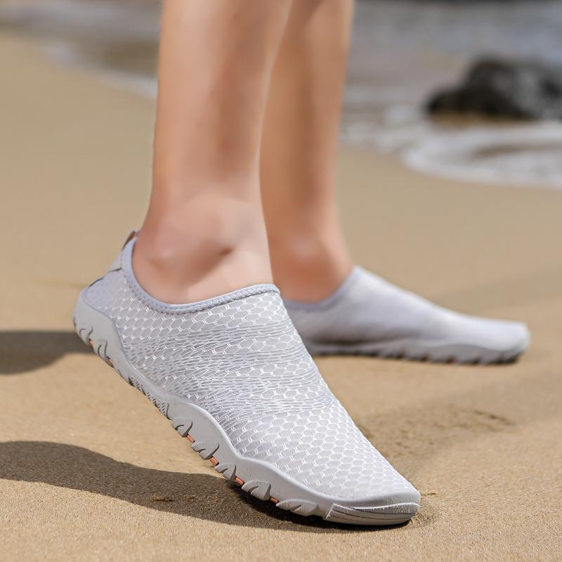 Slip-on Wading Sneakers Men Women Quick Drying Aqua Shoes Lightweight Breathable Water Sports Shoes for Surfing Fishing Kayaking