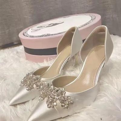 Chaussures Élégantes à Talons pour Femmes 2025 Nouveaux Escarpins Mode de Soirée à Talons Hauts à Enfiler Sandales à Talons Fins Peu Profonds à Bout Pointu en Cristal pour Femmes