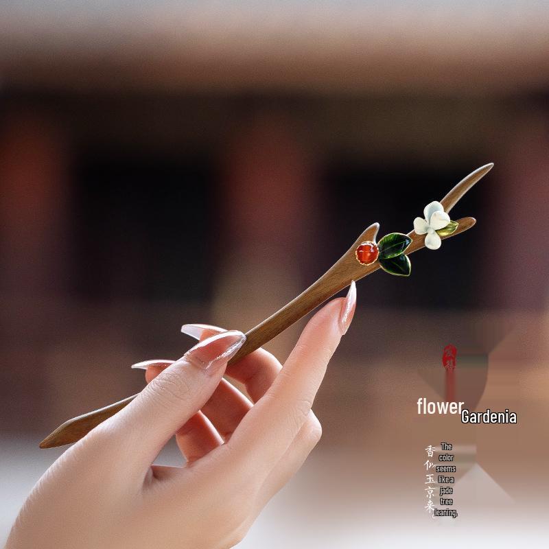 Elegant Ebony Flower Hairpin for Women – Ancient Style, High-End Feel, Simple Chinese Design, Perfect for Daily Use.