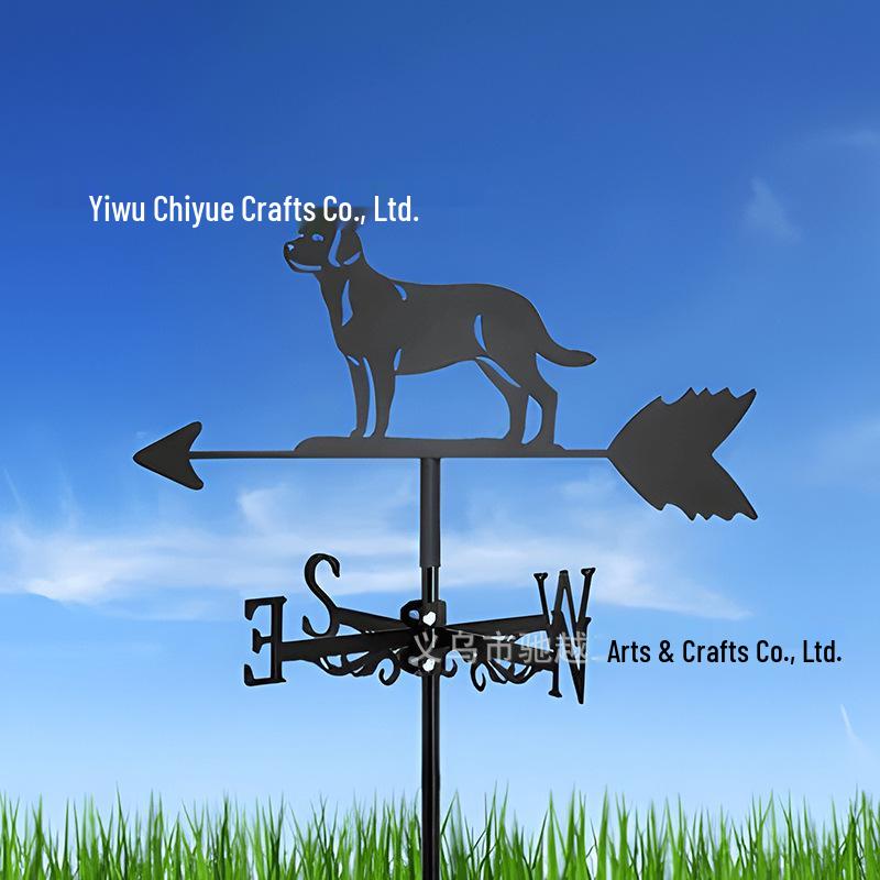 Weather Vane Ornament: Outdoor Wrought Iron Spray-Painted Roof Decoration Metal Craft