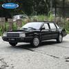 Welly 1/24 Volkswagen Santana Alloy Car Model Diecast Metal Classic Retro Vehicles Car Model Simulation Collection Children Gift