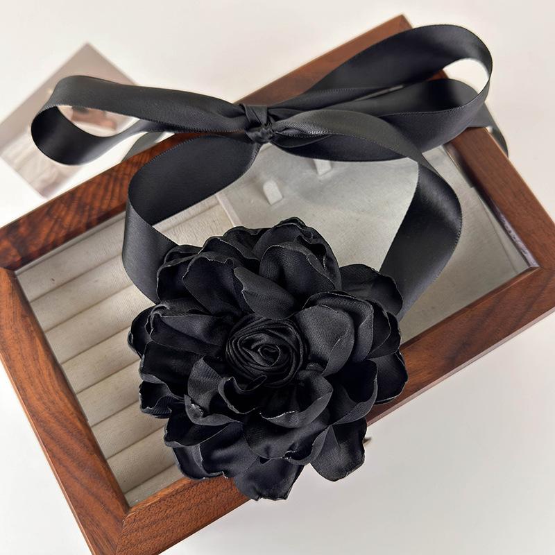 

Весеннее новое тканевое большое колье с цветком на затылке, аксессуары для волос, маленькое темпераментное колье для волос, аксессуары для женщин чёрный