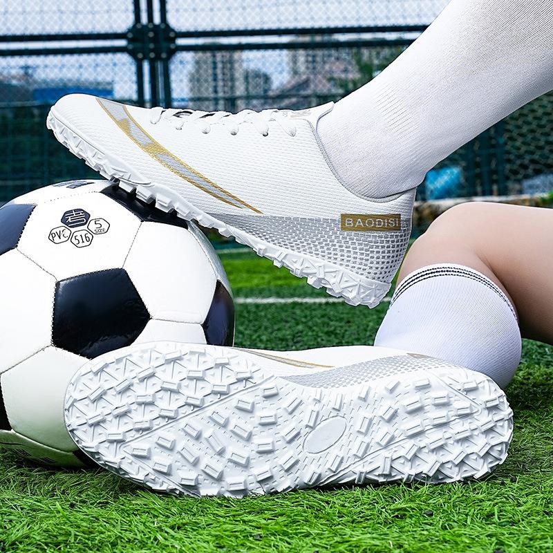 Football shoes Men's and children's broken nails Artificial turf nails Leather feet