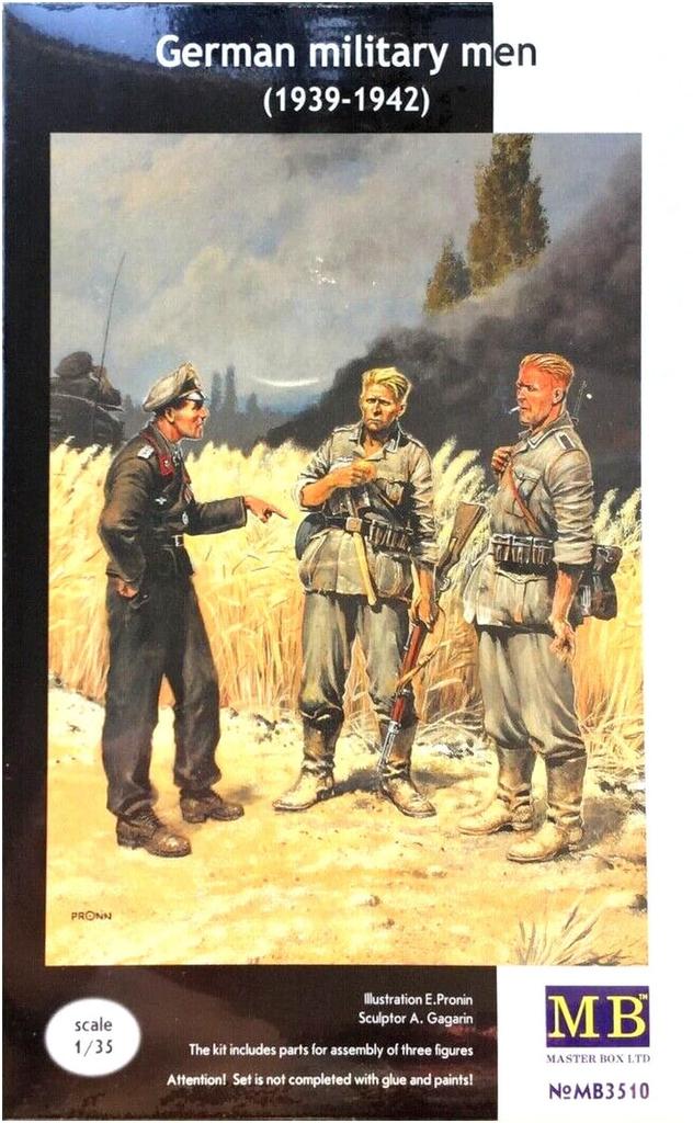 Master Box 1/35 Scale German Uncapped Infantryman and Tank Officer 1939-1942 (Set of 3) Plastic Model Kit MB35010