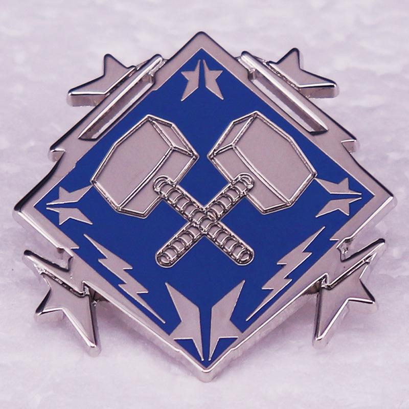 Apex Legends Double Hammer Enamel Metal Badge - Gamer Brooch Gift