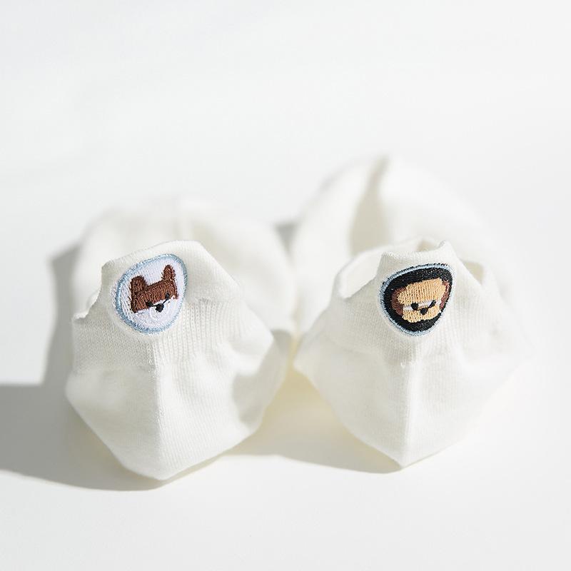 Harajuku Skarpetki Funny Ankle Socks Embroidery Animal Pug Cute Socks Women Divertidos Creative Sokken Kawaii Chaussette Femme