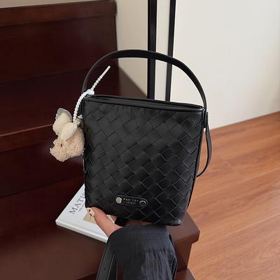 Summer Niche Woven Handbag Women's New Small and Lightweight Versatile Single Shoulder Crossbody Bucket Bag