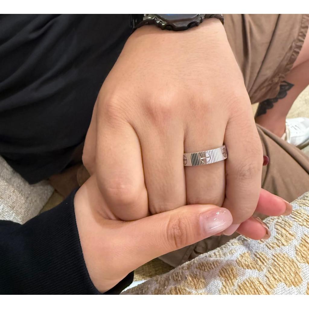 Nagelring in drei Farben zieht Aufmerksamkeit auf sich Antrag, Täglicher Jahrestag, Party-Verkleidung Geburtstagsgeschenk Tägliche Kleidung Kostenloser Versand