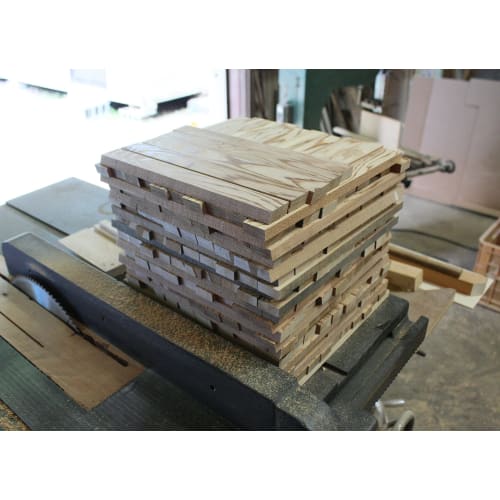 High-quality Yakusugi Japanese chopsticks, paired with chopstick rests, twisted, 23cm x 24cm