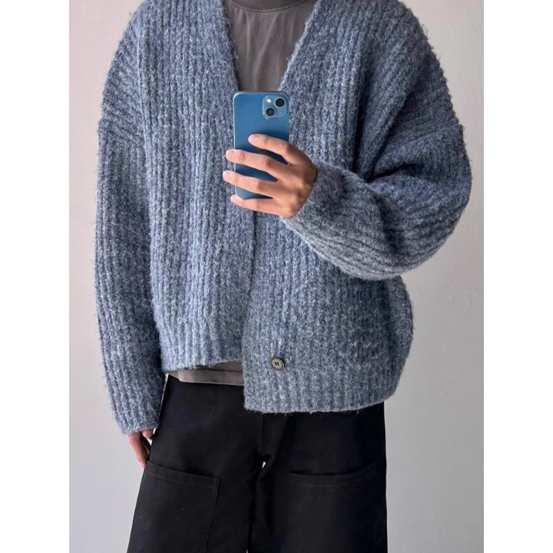Men Loose Fit V Neck Long Sleeve Knit Cardigan Sweater