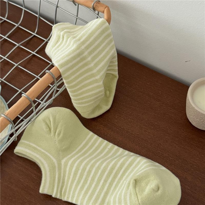 Female Summer Stripe Simple Socks Do Not Fall with Boneless Sweat Absorption Breathable Small Fresh Socks
