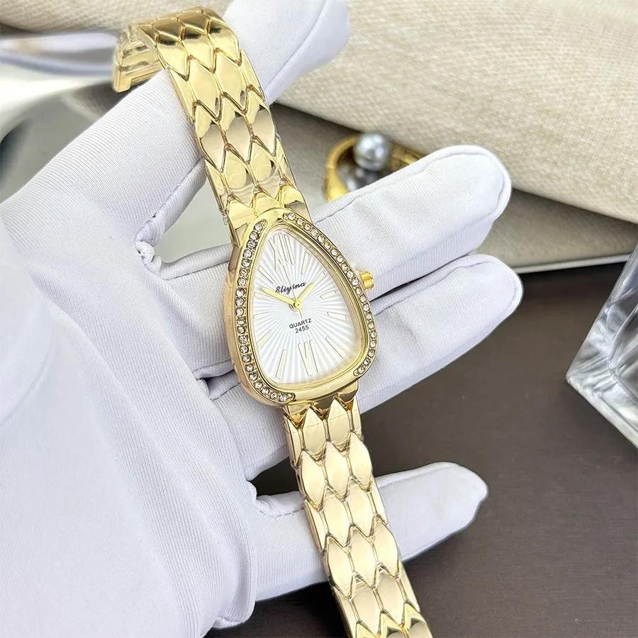Montre Chaîne Échelle Luxe Léger Serpent Ovale Montre à Quartz pour Femme Bracelet Tête de Serpent Haut de Gamme
