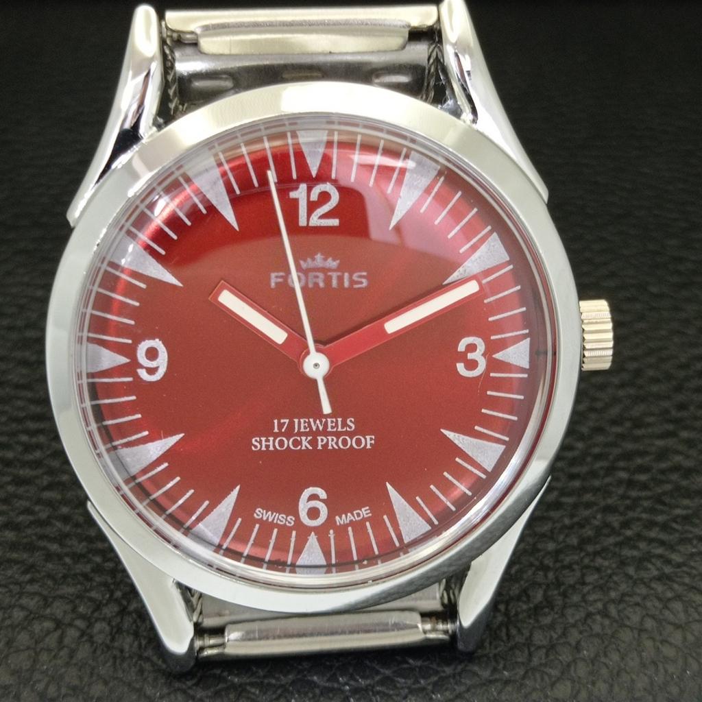 REFURBISHED VINTAGE HAND-WINDING SWISS MENS RED COLOR DIAL WATCH a701030-5 R205a-a701030