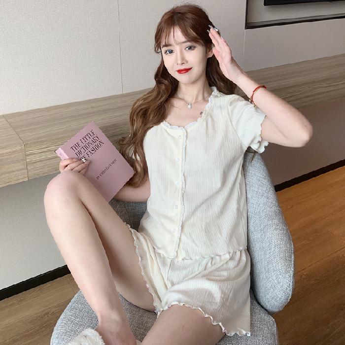 

Женский пижамный комплект в корейском стиле на лето 2024 года: Топ с короткими рукавами и шорты для милого, универсального образа Medium (M)