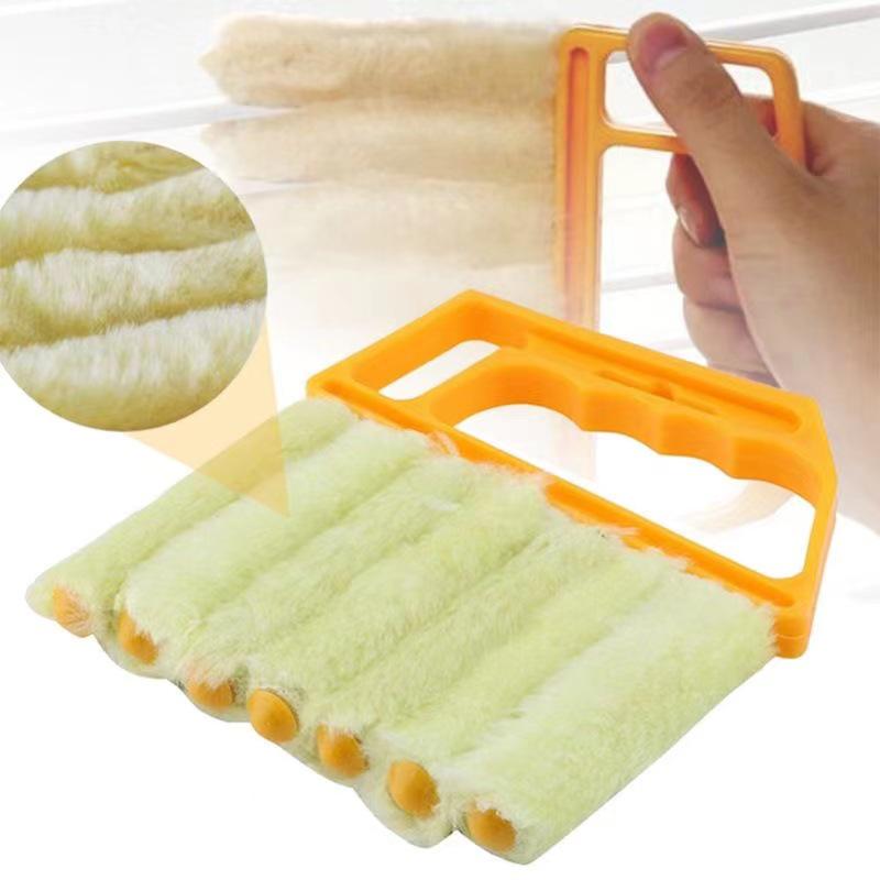 Multifunctional Venetian Blind and Curtain Cleaning Brush for Dust Removal