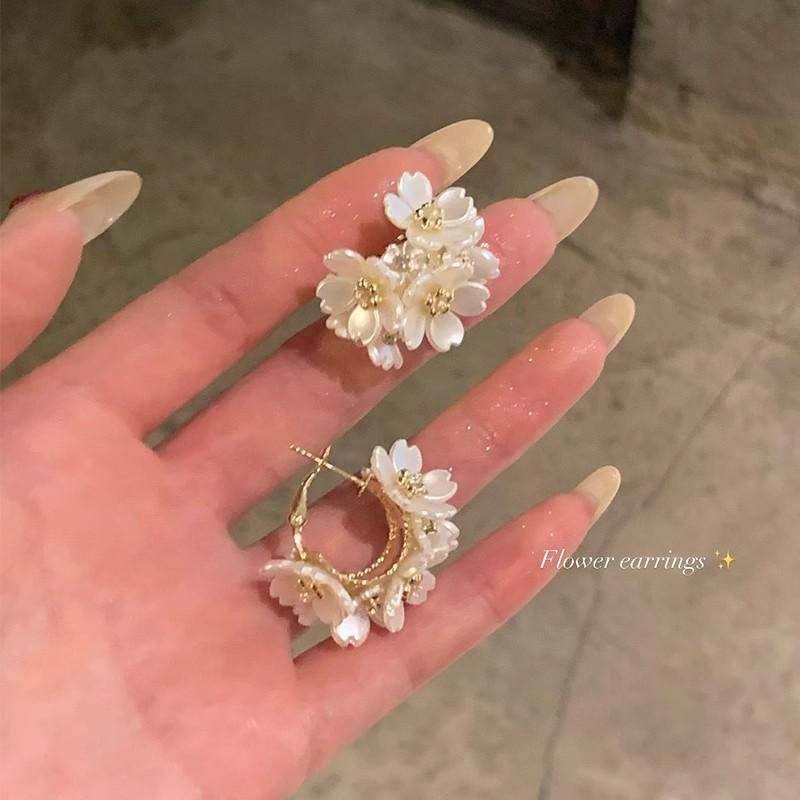 2025 High-End Silver Flower Earrings - Spring & Summer Collection for Women