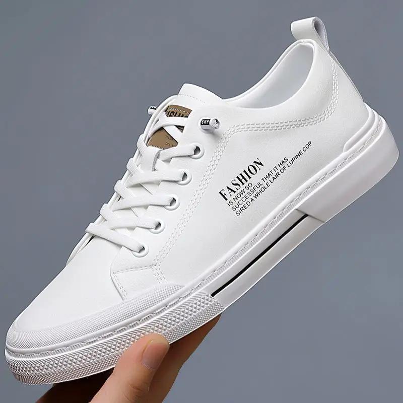 Neue Herren Freizeitschuhe aus echtem Leder Modische Weiße Flache Skate-Schuhe Junger Mann Slip-on Sneaker
