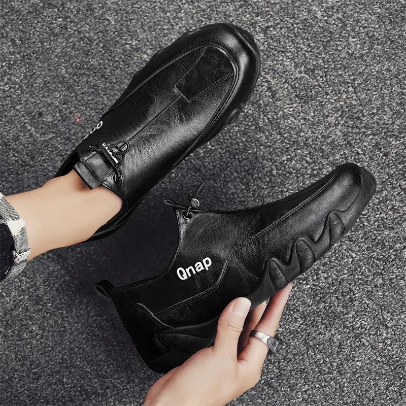 Luxury Round Toe Men Ankle Boots Light Slip on Walking Shoes New Casual Shoes for Men Outdoor Comfor Men High Top Sneakers