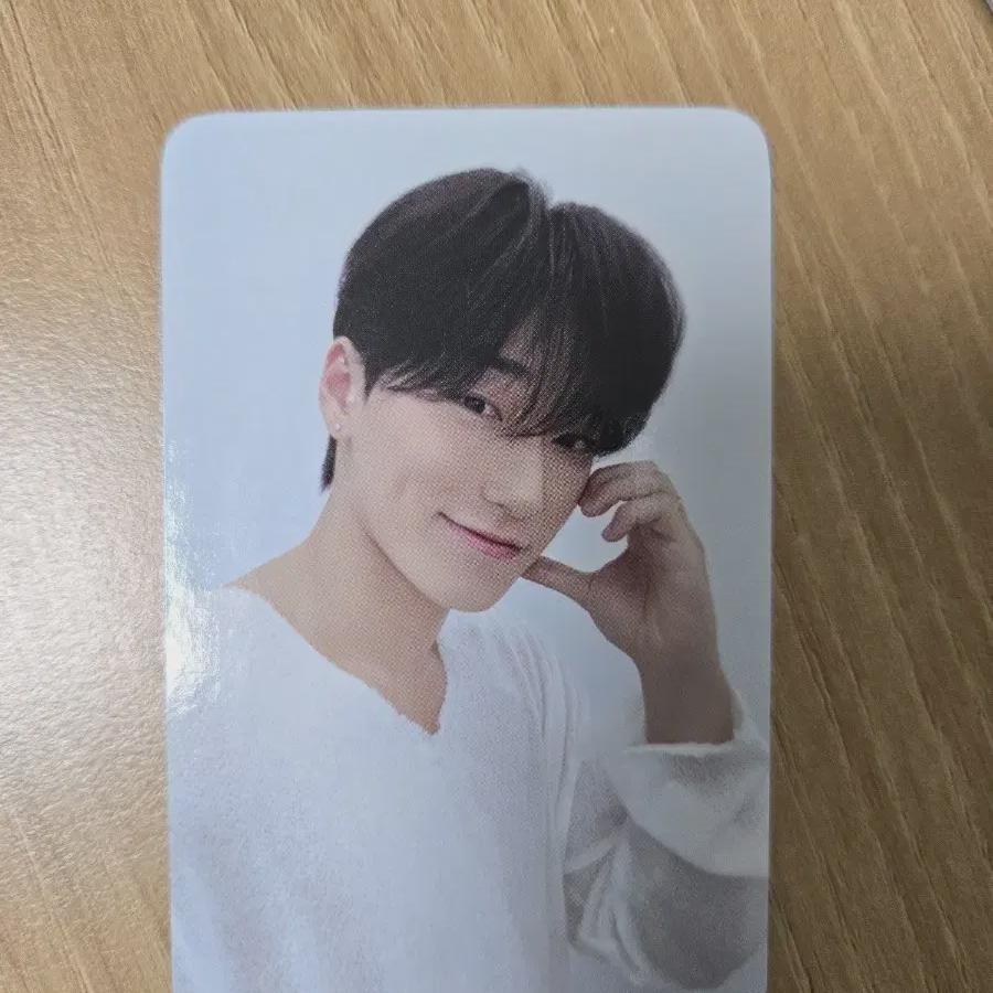 ATEEZ Best Photo Card 