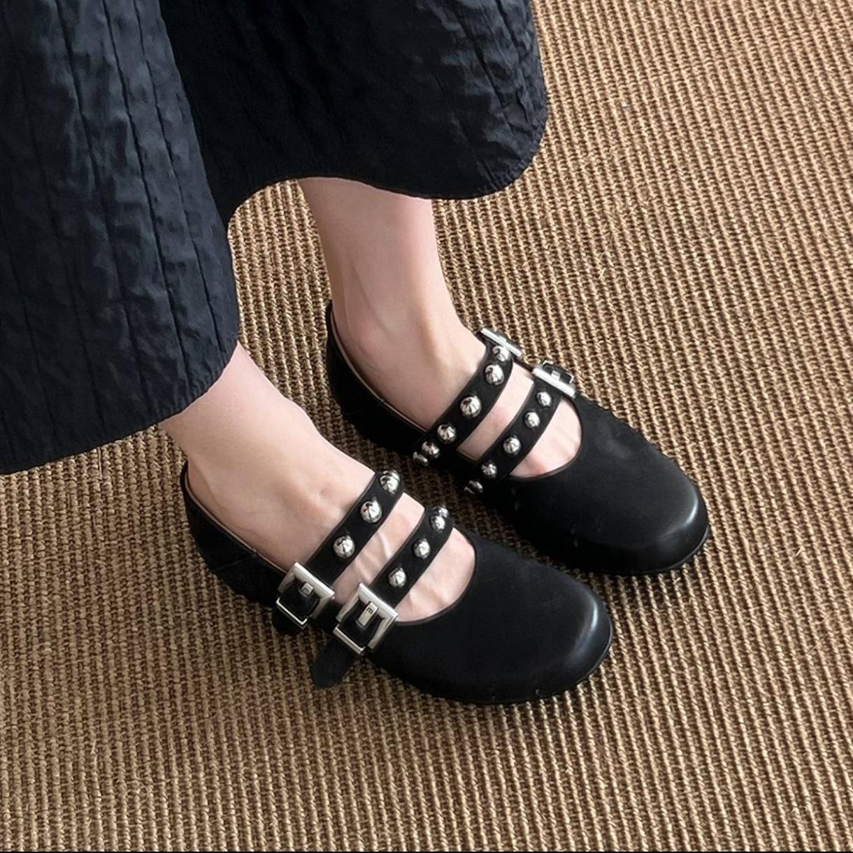 

Sheepskin version~ thick heel single shoes women s 2025 spring new retro square head with versatile light mouth Mary Jane shoes 35 чёрный