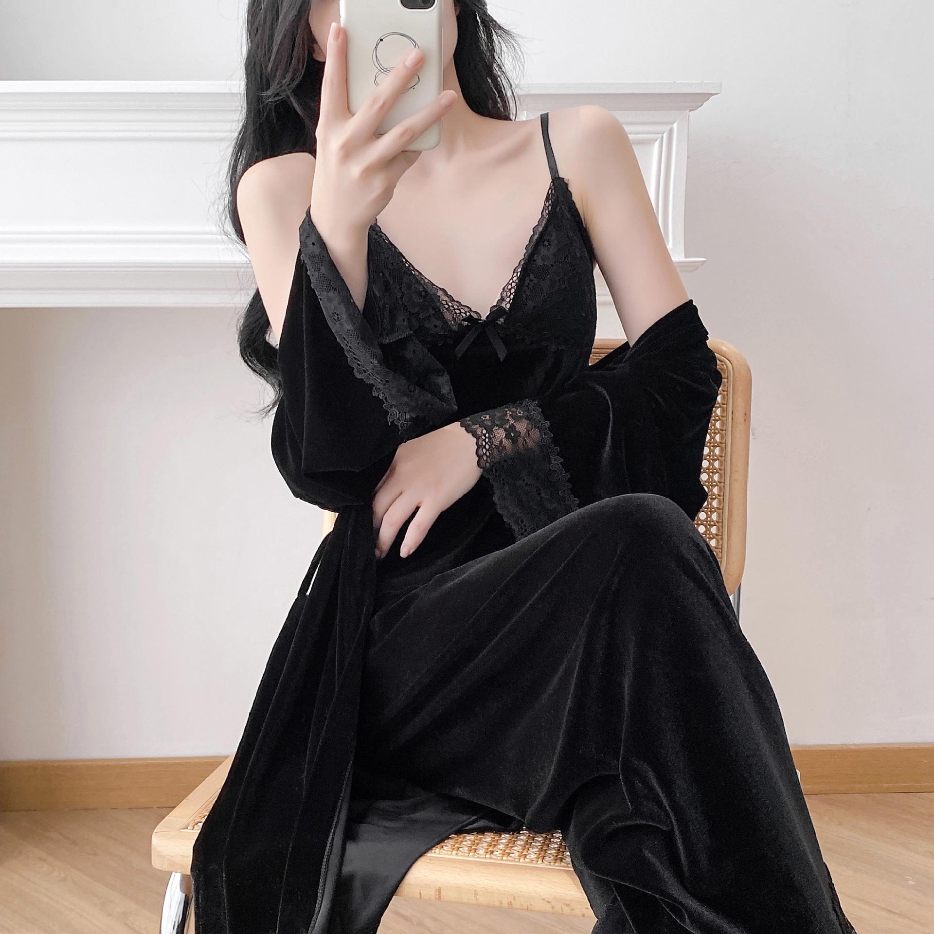 

Комплект женской майки, брюк и халата из золотого бархата - Кружевные детали, Осенне-зимняя домашняя одежда, Подходит для ношения на улице. L чёрный