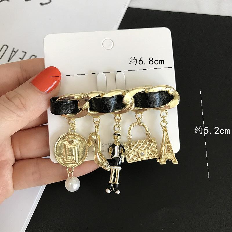 Vintage Barock Luxus Kamelie Quaste Kette Brosche berühmte Rose Blume Perlen Kristall Broschen für Frauen Schmuck Geschenke white