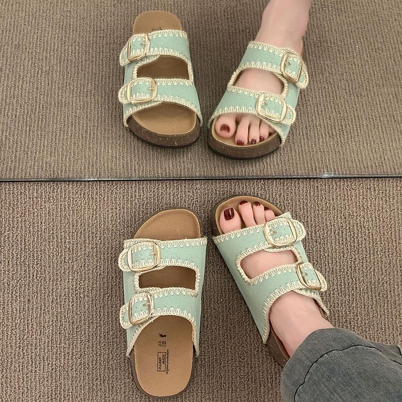 Thick bottom heightening beautiful beach sandals slippers women wear new summer models 40 зелёный 3100₽