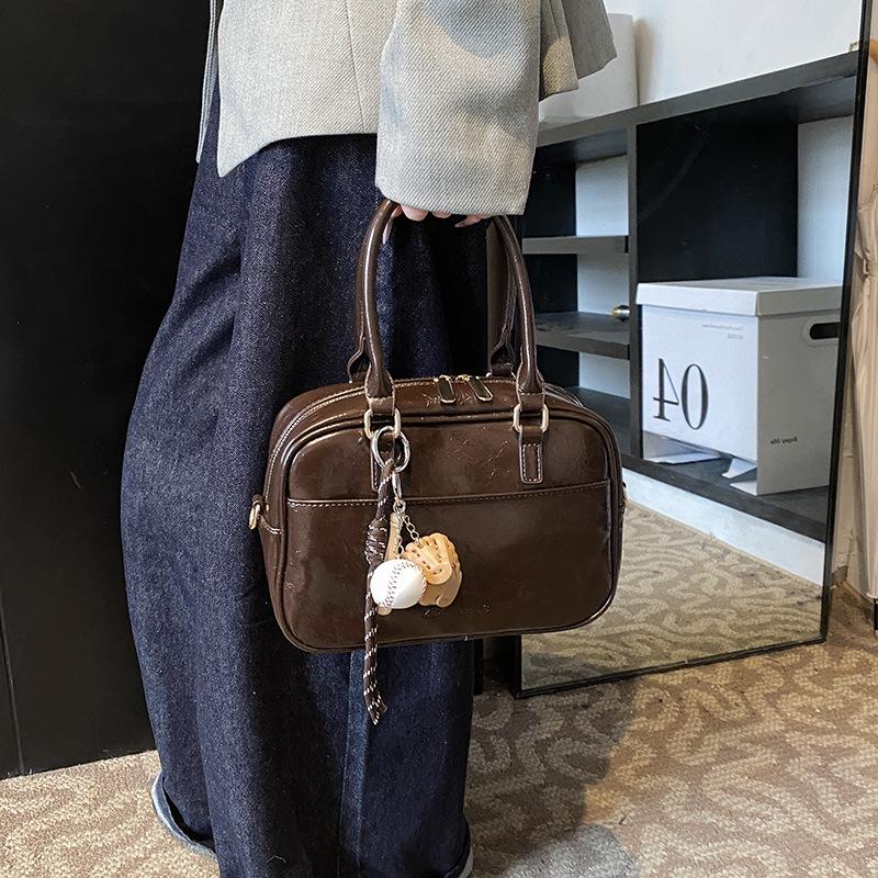 

Сумка-тоут Premium Sense большой емкости, модная, повседневная, простая, через плечо, сумка через подмышку without pendant темно-коричневого