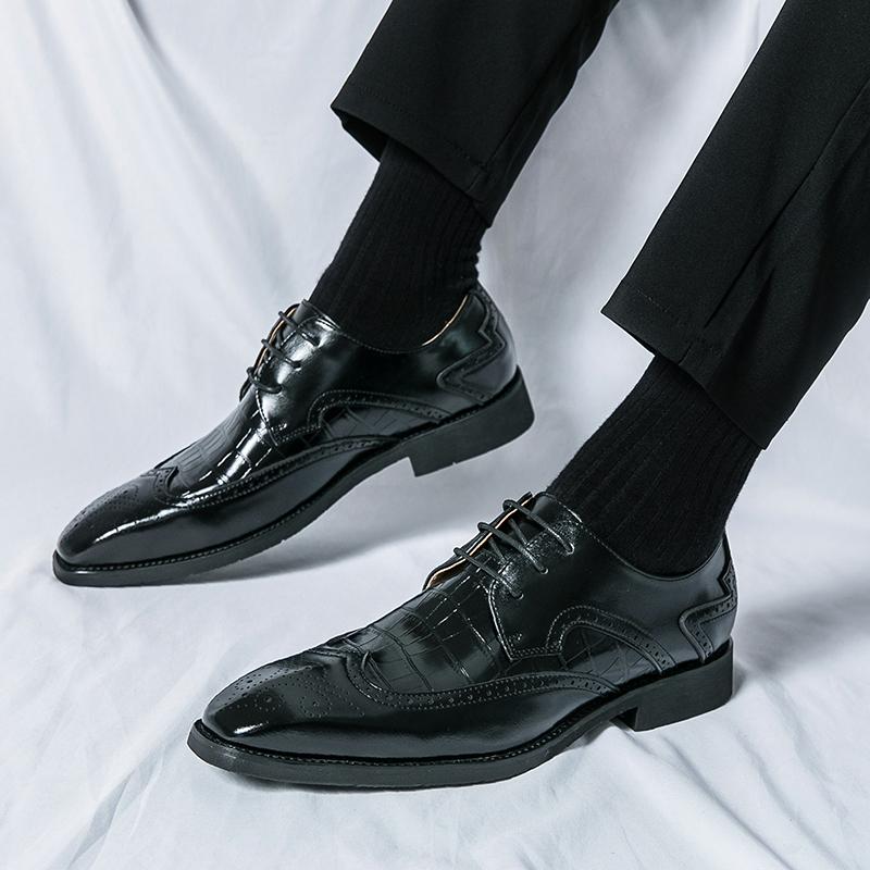 Móda Britský Módní Návrhář Pánské Špičaté Oxford Brogue Boty se Vzorem Aligátora Svatba Ples Návrat Domů Obuv Zapatos Hombre