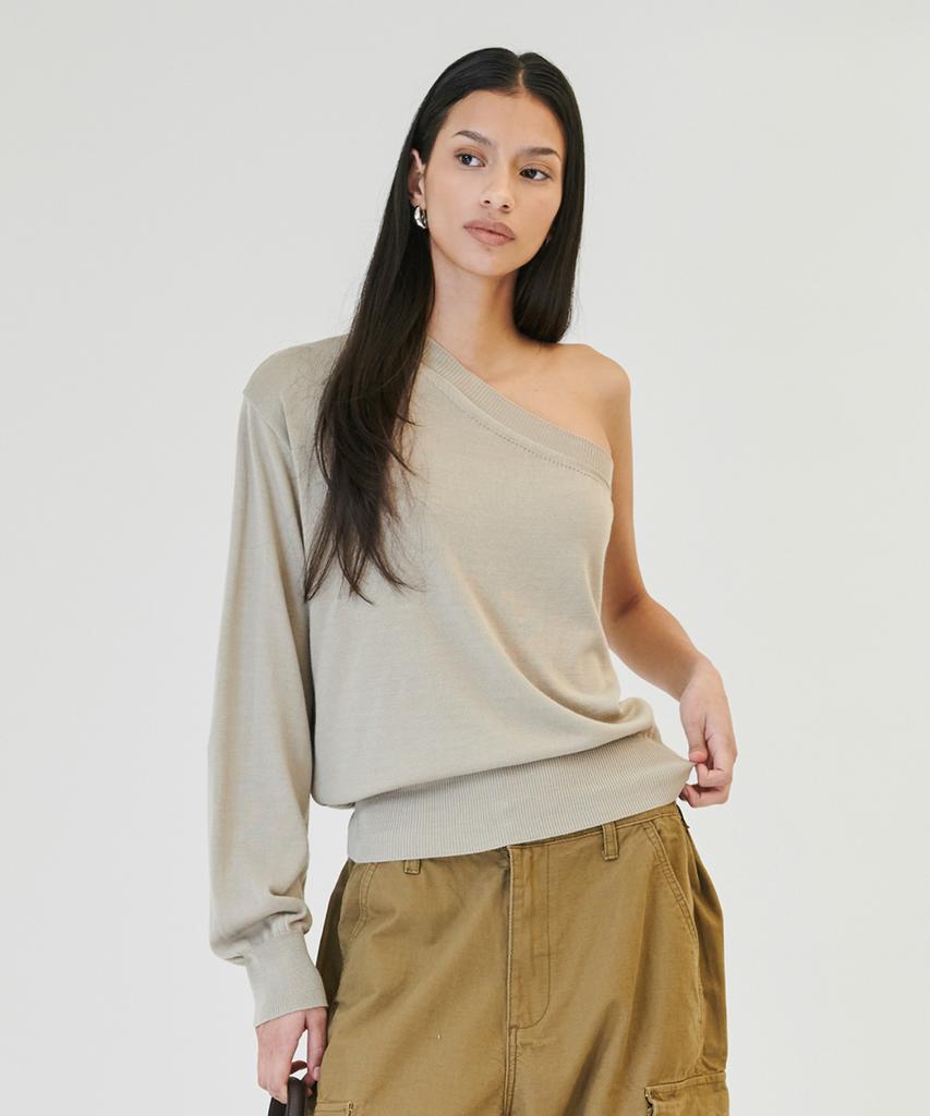 Peulojegteuweibeu Bamboo One-Shoulder Knitwear - 3 Colors