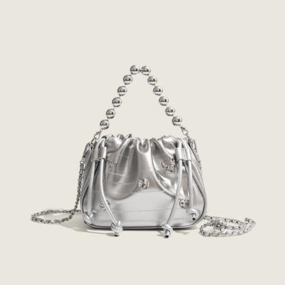 Summer Silver Hand-wrapped Pleat Bucket Bag for Women's New Diamond Chain Crossbody Bag Niche Cloud Bag