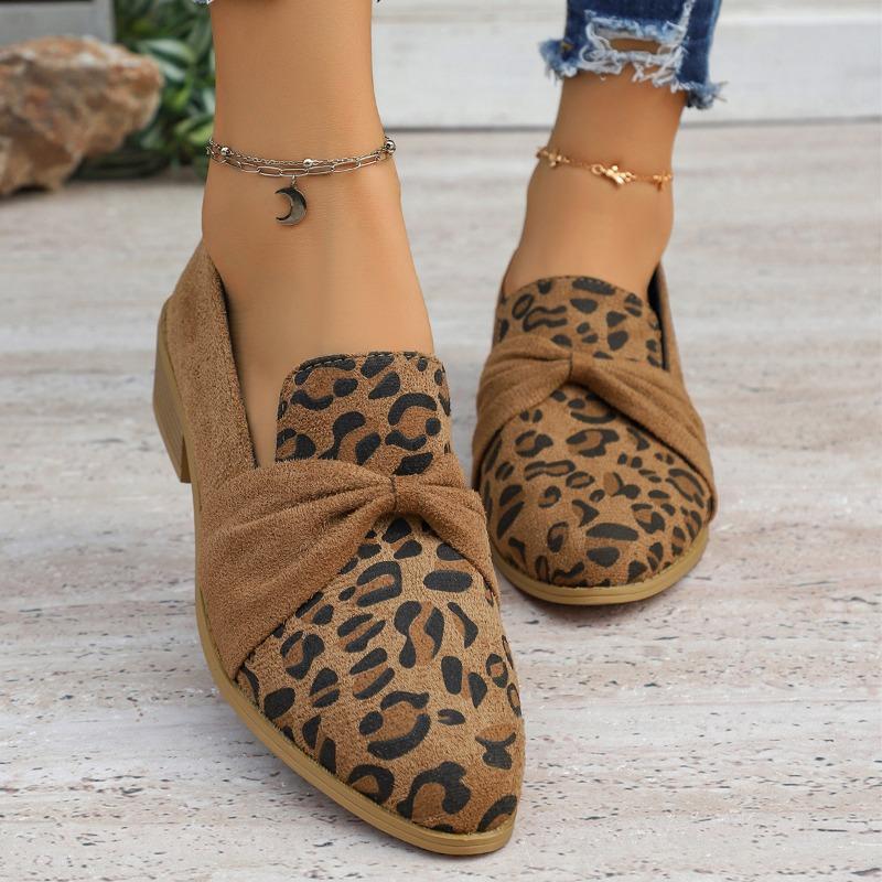 New Large-sized Pointed-toe Low-heeled Single Shoes for Women Thick-heeled One-foot Fashion Loafers