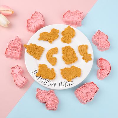 8Pcs/box Cartoon Unicorn Cookie Cutters Plastic 3D Biscuit Mold Stamp Birthday Party Baking Pastry Tools Kitchen Accessories