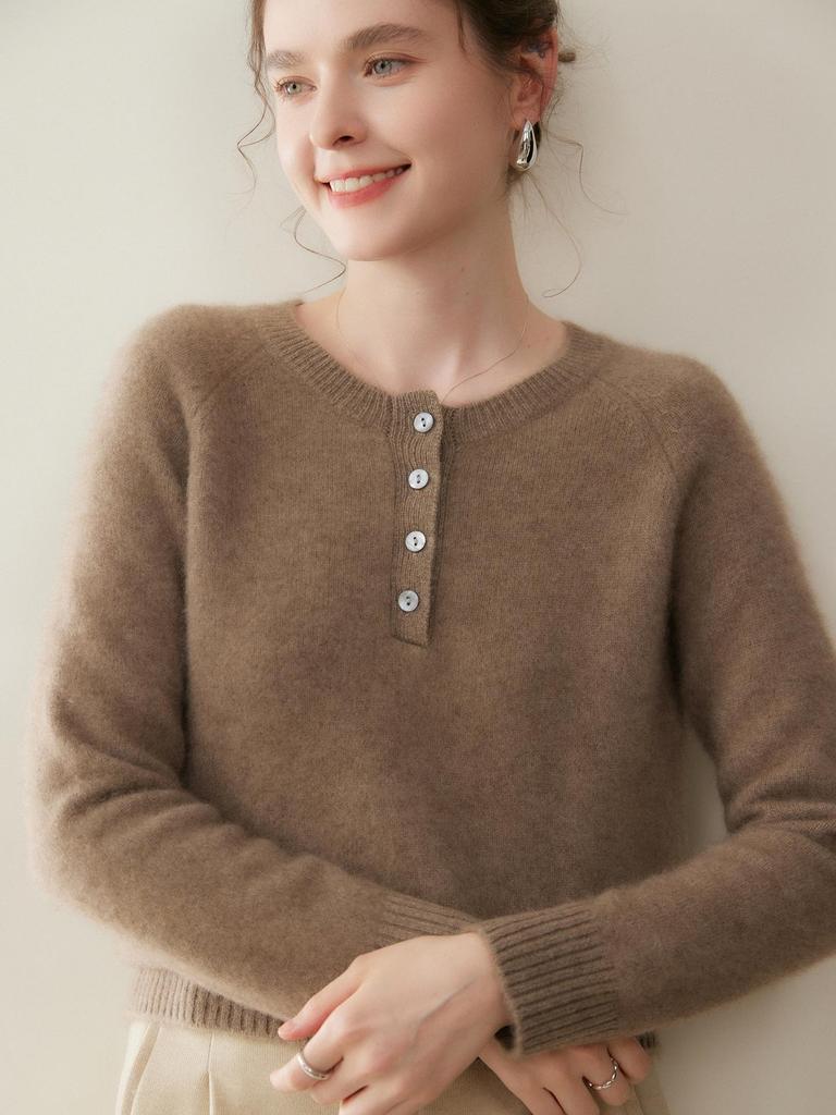 Autumn/Winter Women's Cashmere Knit Slimming Round Neck Button Sweater